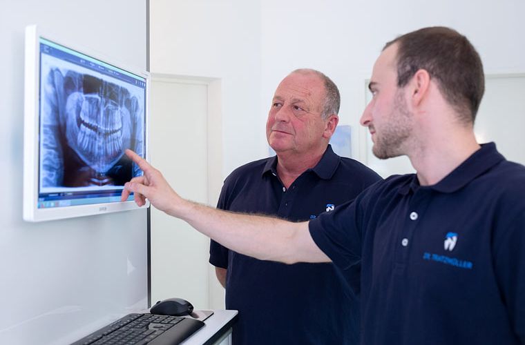Zahnarzt Dr. med. dent. Frank Tratzmüller Diagnostik Zahntechnik